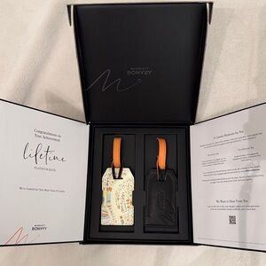 2 MARRIOTT BONVOY Luggage Tags Lifetime Platinum Member Gift original gift box